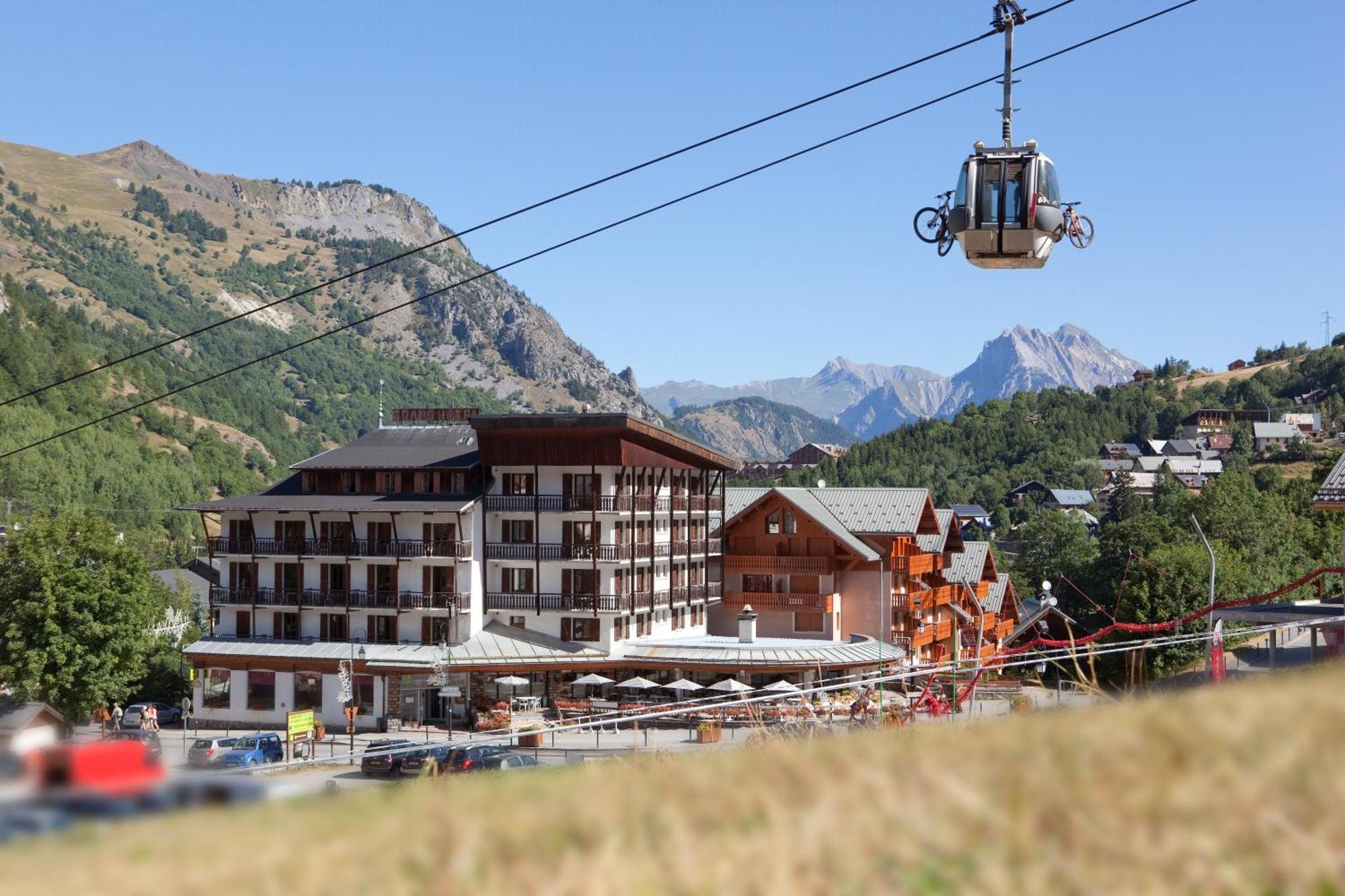 Grand Hotel De Valloire Et Du Galibier Exterior foto